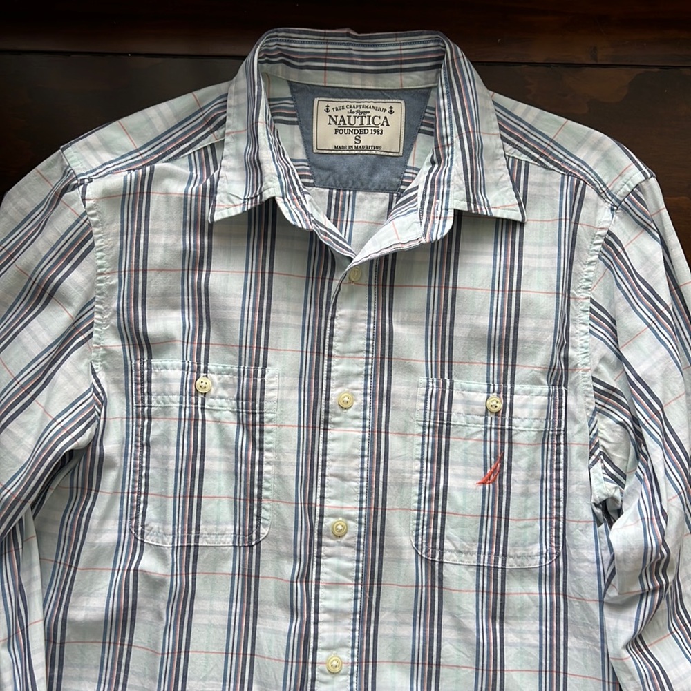 Nautica long sleeves plaid shirt